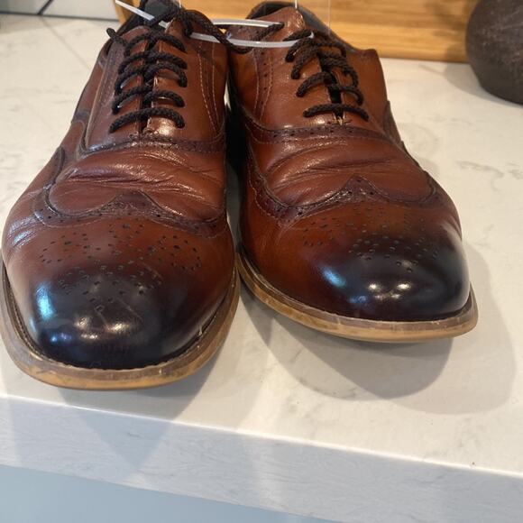 Stacy Adams Dunbar-Wingtip Oxford classic cognac leather size 11 neutral